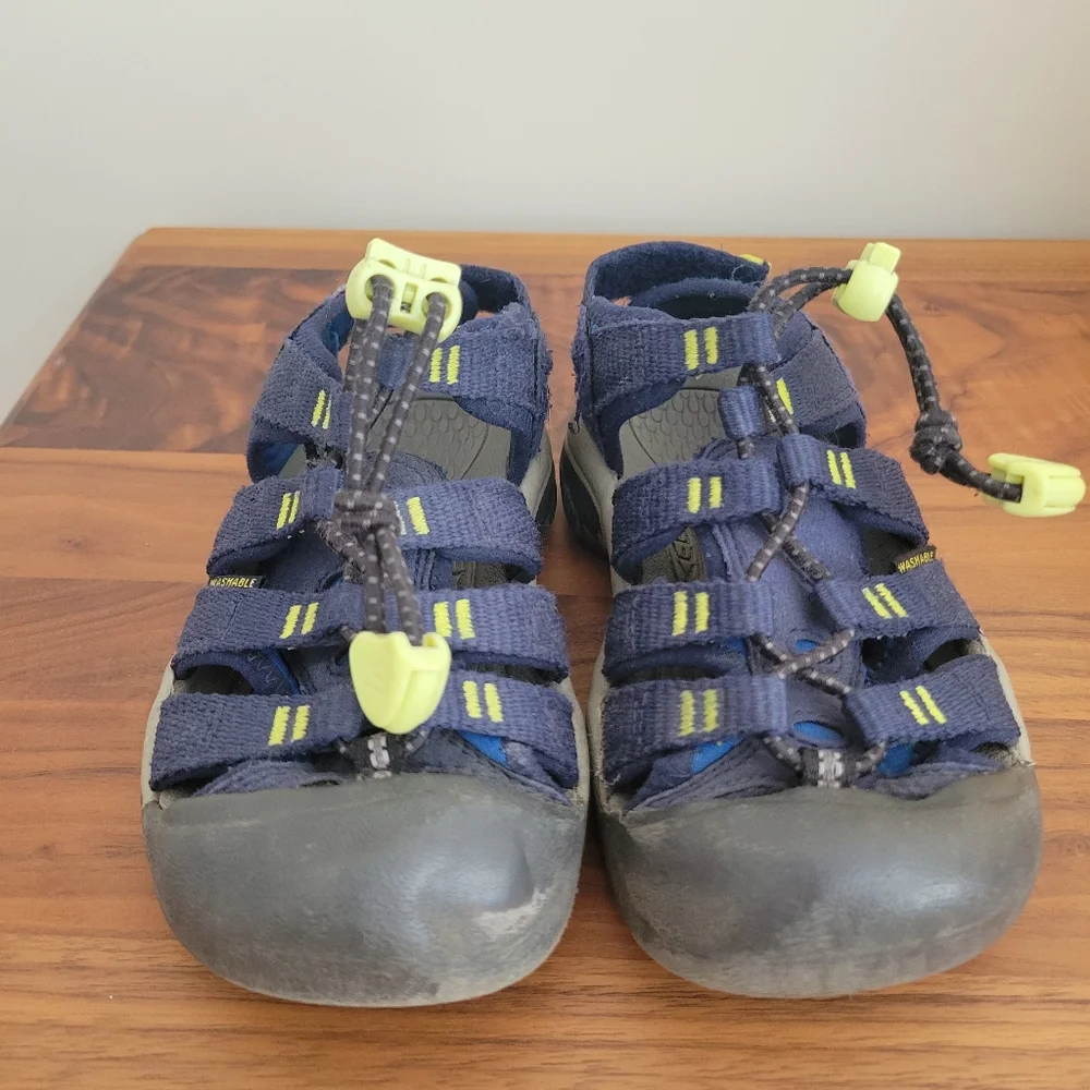 Keen Toddler Sandals - Picture 3 of 9